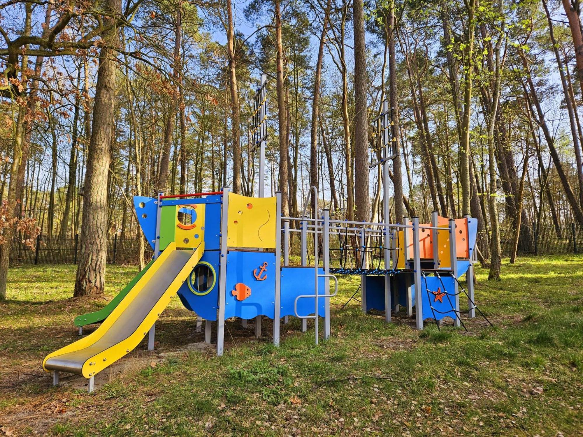 Osrodek Wypoczynkowo-Szkoleniowy Perkoz Krynica Morska Exterior foto